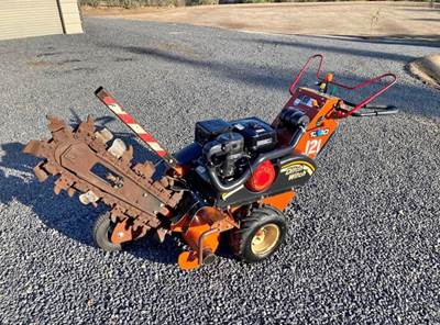 2003 Ditch Witch 1330 Trencher - Auger
