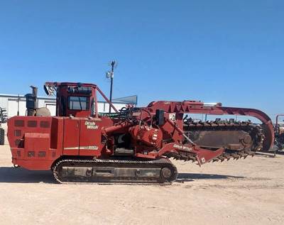2008 Ditch Witch HT220 Trencher
