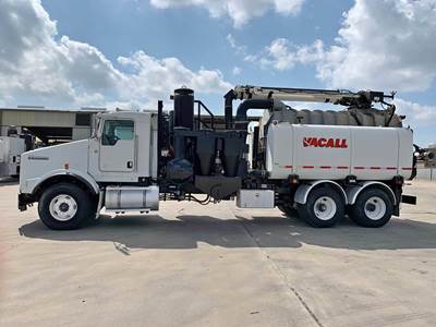 2014 Unmarked Vacuum Truck