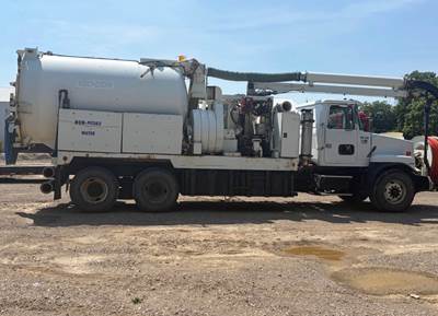 2001 Volvo Vac-Con Vacuum Truck