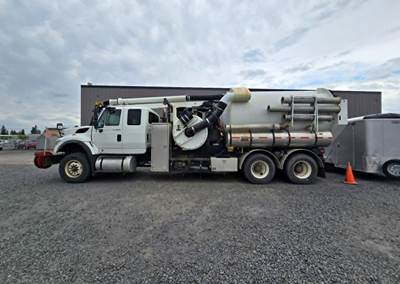 2012 Vactor 2100 Vacuum Truck