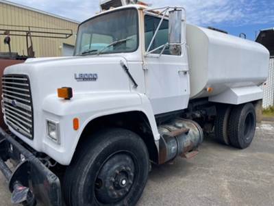1987 Ford L8000 Water Truck