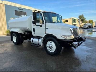 2013 International 4300 Water Truck