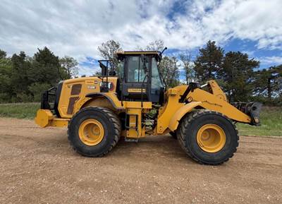 2022 Caterpillar 950M Wheel Loader