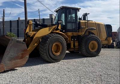 2014 Caterpillar 966M Wheel Loader - Bucket