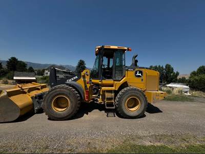 2019 John Deere 624L Wheel Loader