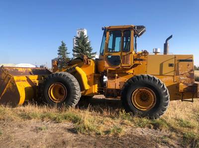 1989 John Deere 644E Wheel Loader - Bucket