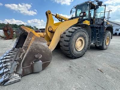 Komatsu WA500-8 Wheel Loader