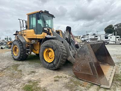 2009 Volvo L120F Wheel Loader