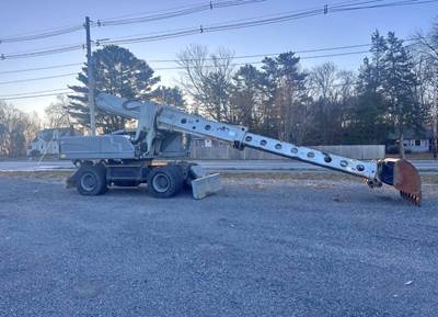 2004 Gradall XL4300 Wheeled Excavator - Bucket