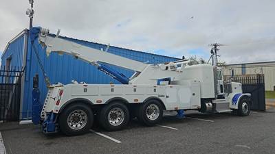2015 Peterbilt 389 Wrecker Tow Truck