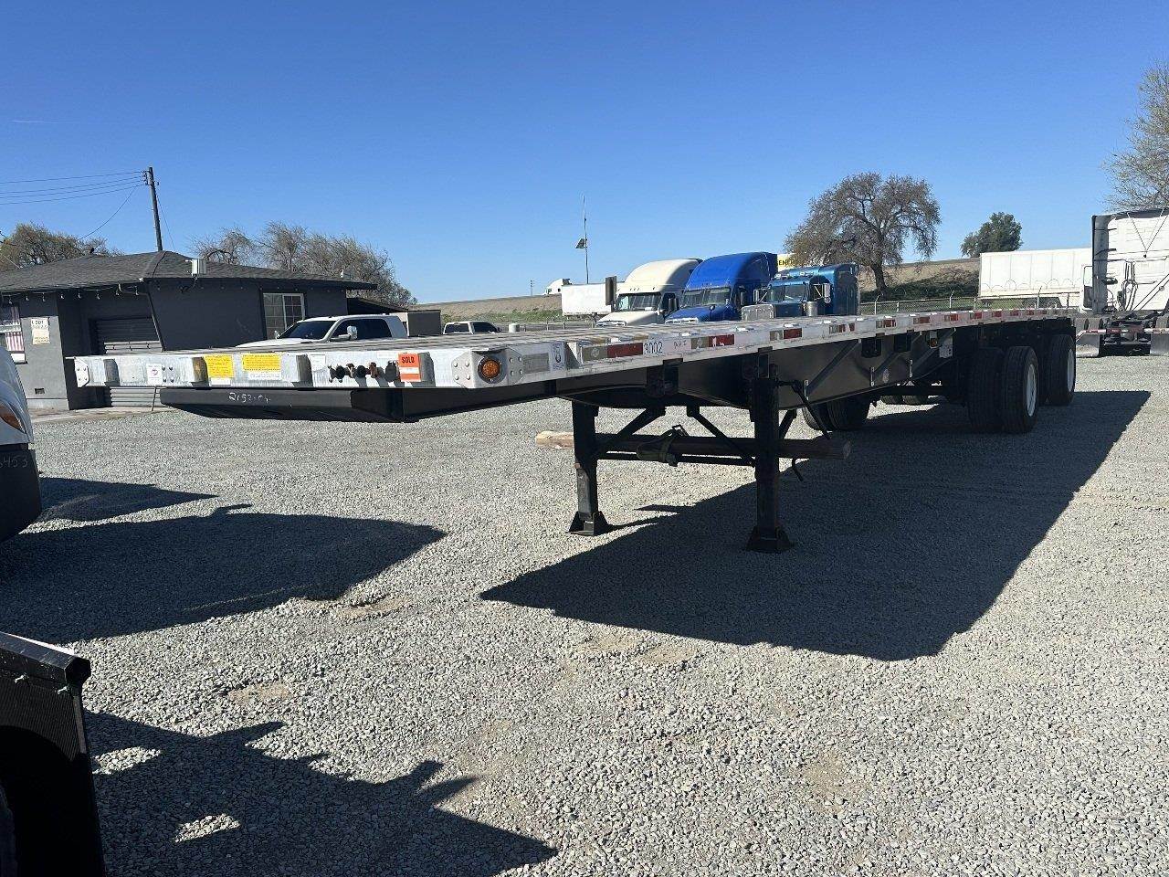 2008 UTILITY 45x102 Flatbed Trailer Air Ride, Spread Axle For Sale