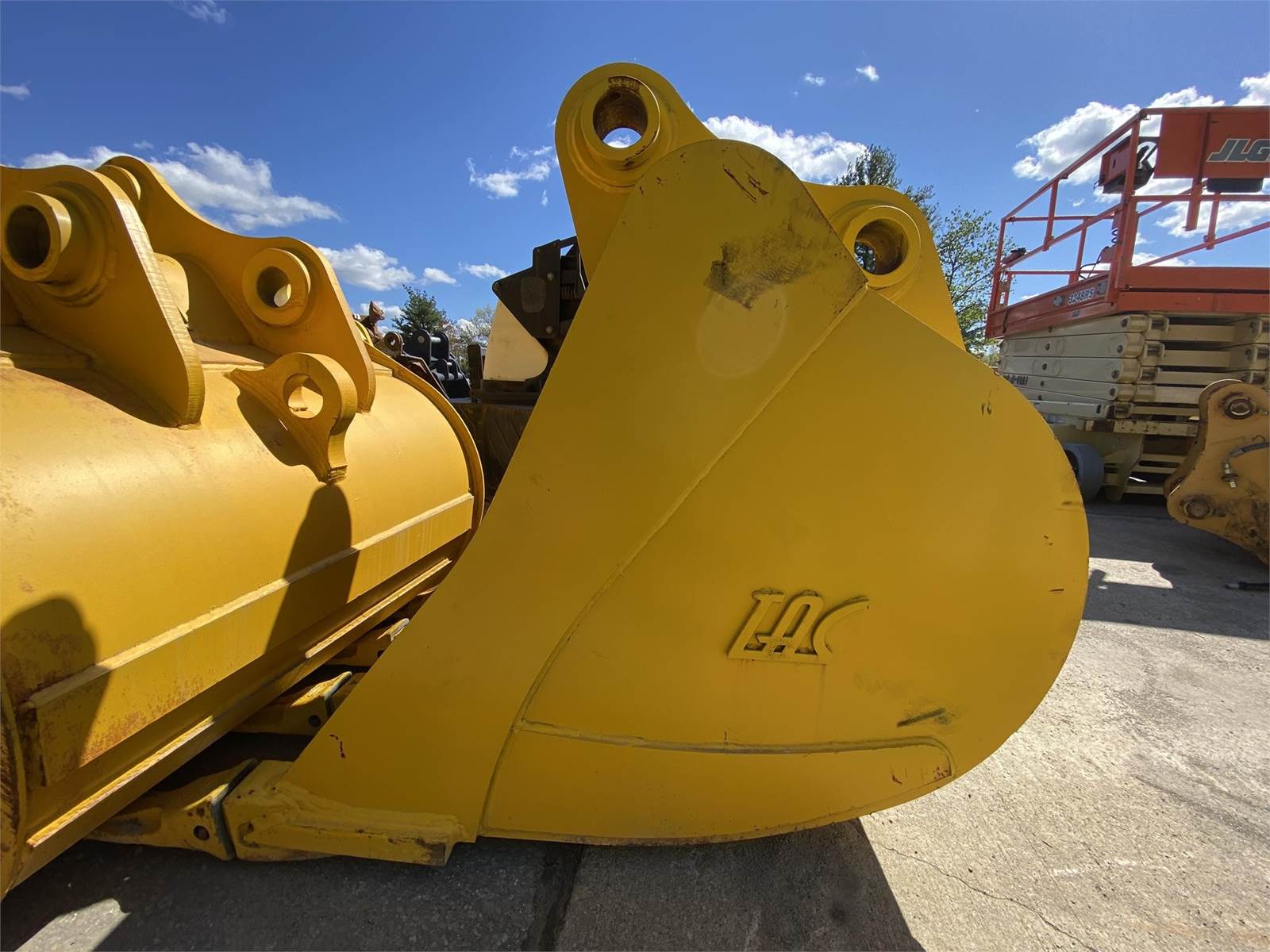 Strickland 36" TAC BKT W/ TEETH SevereDuty Bucket For Sale