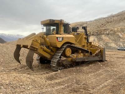 Caterpillar D8T Dozer