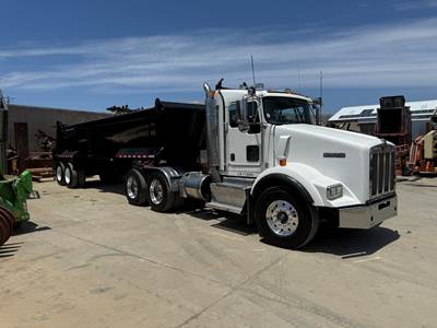 2012 Kenworth T800 Dump Truck with End Dump Trailer
