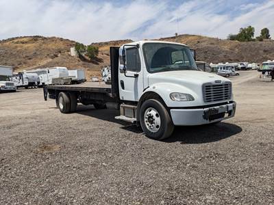2015 Freightliner M2 106 Flatbed Truck