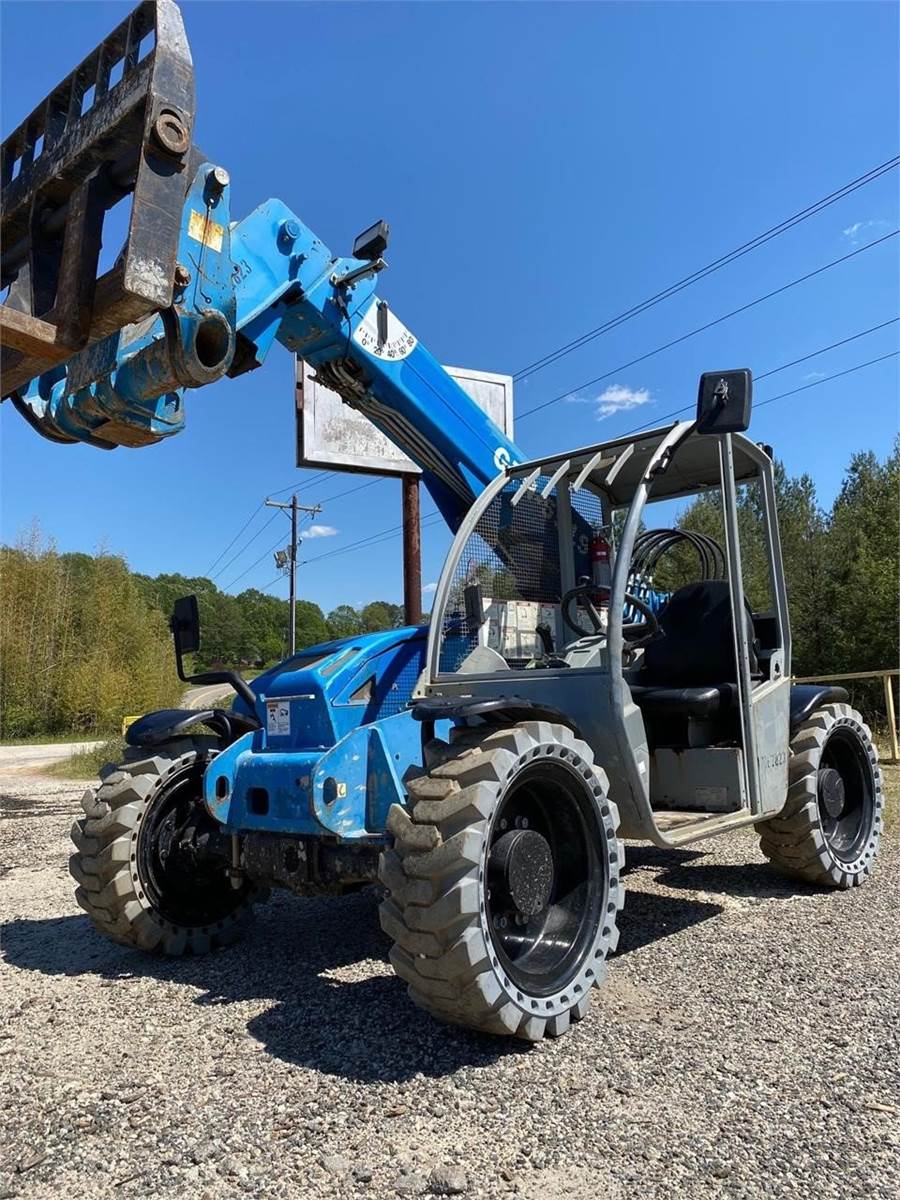 2013 Genie GTH5519 Telehandler 5500lb Capacity, 19ft Lift Height For