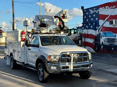 2018 Altec AT40G Aerial Lift / 45' Working Height / Cummins / 1-Owner