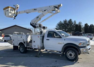 ALTEC AT41M MATERIAL HANDLING JIB MOUNTED ON A 2018 RAM 5500HD, HARD-TO-FIND 46' WORKING HEIGHT, CUMMINS POWER, AISIN AUTOMATIC TRANSMISSION