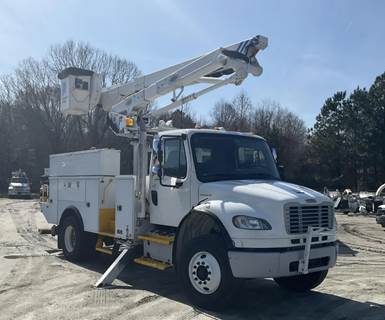 Altec AT48M 53' Articulating & Telescopic Boom w/ Material Handling Jib monuted on a 2017 Freightliner M2-106, Cummins ISL 300HP, Allison Automatic