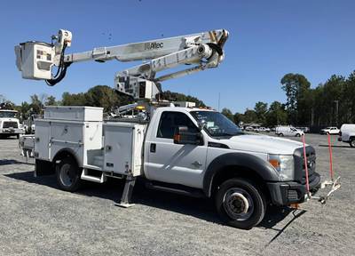 2016 Ford F-550 Boom / Bucket Truck - Altec AT40M Aerial Lift