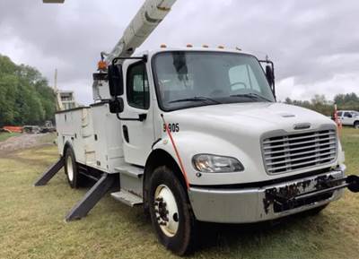 2016 FREIGHTLINER M2 106 EQUIPPED WITH TEREX HI-RANGER HRX-55 OVER-CENTER MATERIAL HANDLING BOOM, LOW HOURS