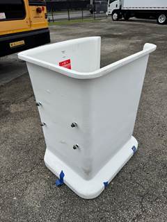 2025 Versalift Fiberglass Bucket Platform – Alliance 33605-1 – Single Man – 30" x 24"