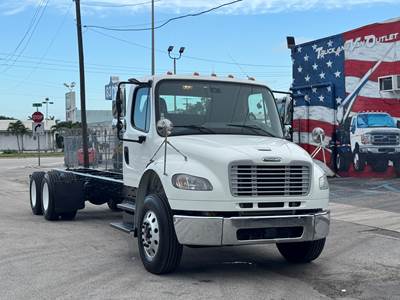 2017 Freightliner M2 106 Tandem Axle, CAB & CHASIS, Straight Frame, Cummins ISL 8.9L, Allison Automatic.