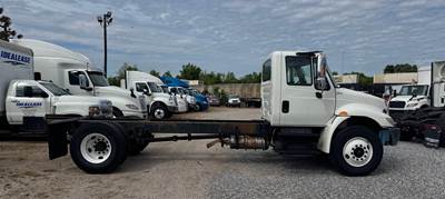 2018 INTERNATIONAL DURASTAR 4300 CAB & CHASSIS, CUMMINS POWER, ALLISON RDS TRANSMISSION, FLEET MAINTAINED