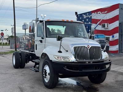 2018 INTERNATIONAL DURASTAR 4300 CAB & CHASSIS, CUMMINS POWER, ALLISON RDS TRANSMISSION, FLEET MAINTAINED