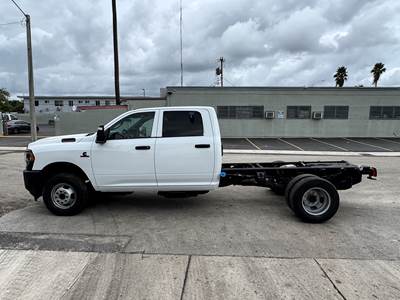 2023 RAM Ram 3500 Chassis Cab Tradesman - Photo 9