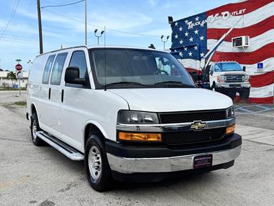2023 Chevrolet Express G2500 Cargo Van / Low Miles, 1-Owner, Like New