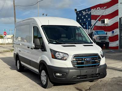 2023 FORD E-TRANSIT 350 SERIES MIDROOF CARGO VAN, ELECTRIC DRIVE, ONLy 750 ORIGINAL MILES, FACTORY WARRANTY, LIKE NEW CONDITION