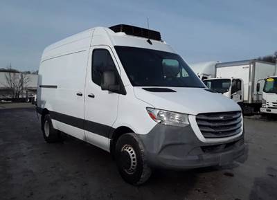 2019 Freightliner Sprinter 3500 Refrigerated Van  - Carrier INTEGRA 30S Reefer, Off-Lease,***Many in Stock***
