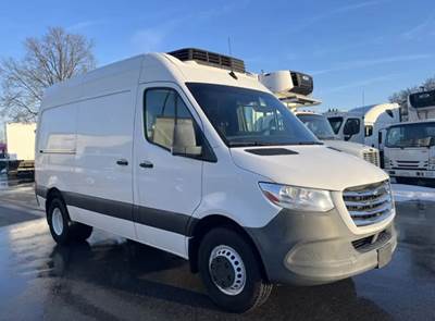 2019 Freightliner Sprinter 3500 Refrigerated Van  - Carrier INTEGRA 30S Reefer, Off-Lease,***Many in Stock***