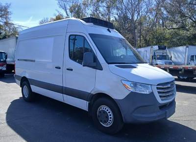 2019 Freightliner Sprinter 3500 Refrigerated Van  - Carrier INTEGRA 30S Reefer, Off-Lease,***Many in Stock***