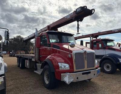 2016 Kenworth T-880,Cleasby FBR-6-40, 40' Conveyor, 27' Flatbed, Automatic Transmission, Ready for Work