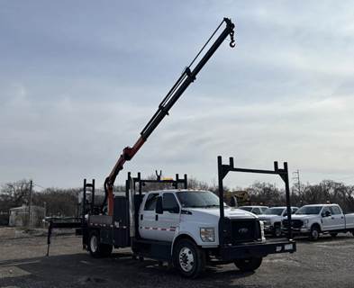 2016 Palfinger PK9001 Flatbed 45' Knuckle Boom Mounted on a 2016 Ford F750SD