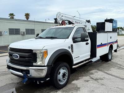2017 Ford F-550 - Photo 7