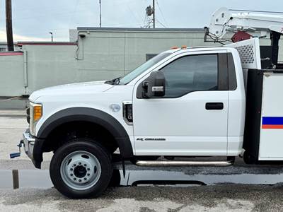 2017 Ford F-550 - Photo 9