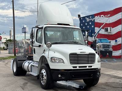 2019 FREIGHTLINER M2-106 SINGLE AXLE DAY CAB TRACTOR, CUMMINS POWER, ALLISON AUTOMATIC, XTRA CLEAN