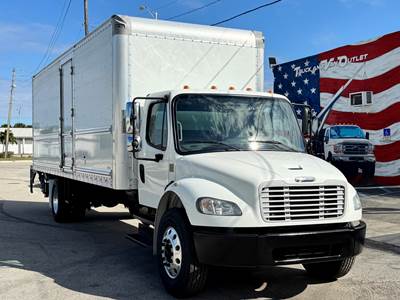 2020 Freightliner Business Class M2-106, 26' Box, Litfgate, NON-CDL, 201K Miles