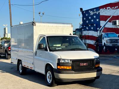 2021 GMC Savana 3500 Cutaway, 12' Boox, V6, 8-Speed Automatic, 1-Owner, Fleet Maintained, Clean Carfax.