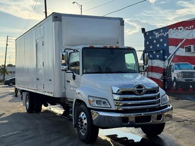 2022 HINO L6 BOX TRUCK, 26' BODY, 102" X 103", CUMMINS POWER, ALLISON AUTO, ALUMINUM WHEELS, CLEAN, 1-OWNER