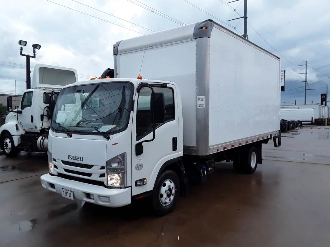 2018 Isuzu NPR HD