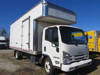 2020 ISUZU NRR 20' MOVING BODY WITH ATTIC, SWING DOORS, 5.2L TURBO DIESEL, AISIN AUTOMATIC TRANSMISSION, LEASE RETURN, CURBSIDE AND ROADSIDE DOORS