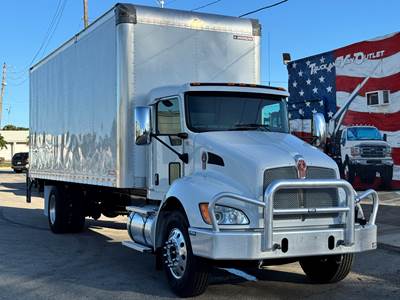 2021 Kenworth T270 24' Box Truck W/Liftgate, NON-CDL, 300HP