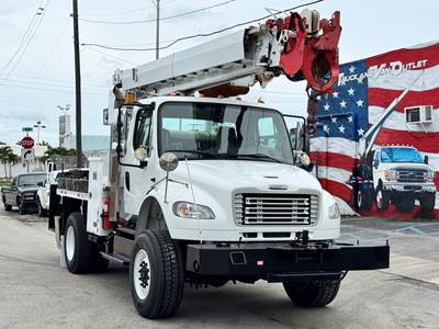 2013 Freightliner Business Class M2-106 Tracked Digger Derrick - Altec DM47B Digger Derrick