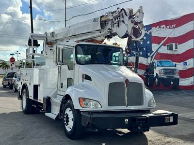 2015 Kenworth T370 Tracked Digger Derrick - Altec DM47B Digger Derrick