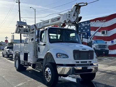 2017 Freightliner M2 106 Digger Derrick / 300HP / Automatic / Terex Commander 4047